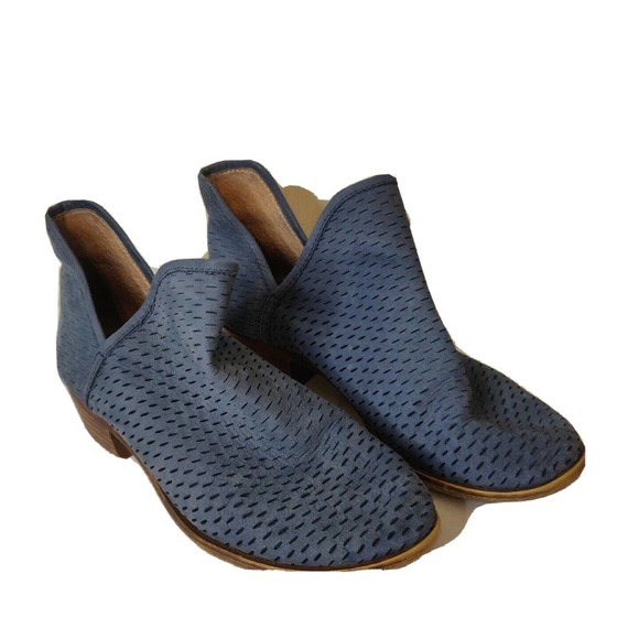 Lucky Brand Shoes - Lucky Brand Women's Booties Blue Suede Size 6 Perforated Ankle Low Heel.